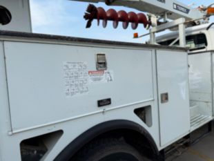 2016 Freightliner M2 Diesel 4x2 Terex Commander 4047 Digger Derrick Truck