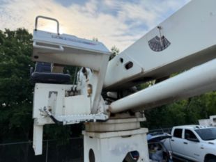 2016 Freightliner M2 Diesel 4x2 Terex Commander 4047 Digger Derrick Truck