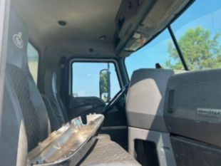2015 Mack CXU613 Tandem Axle Day Cab