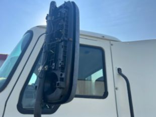 2015 Mack CXU613 Tandem Axle Day Cab