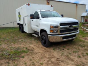 2022 Chevrolet 6500 Diesel 4x2 Arbortech 14X60 Chip Truck