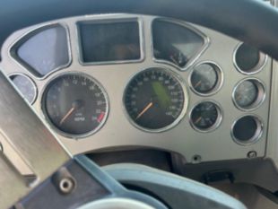 2015 Mack CXU613 Tandem Axle Day Cab