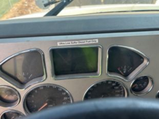 2015 Mack CXU613 Tandem Axle Day Cab