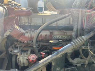 2015 Mack CXU613 Tandem Axle Day Cab