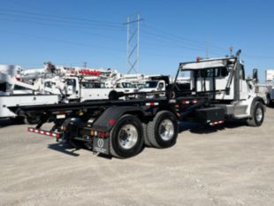 2025 Peterbilt 567 6x4 Galbreath U5-OR-174 Roll-Off Truck