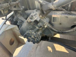 2015 Mack CXU613 Tandem Axle Day Cab