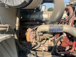 2015 Mack CXU613 Tandem Axle Day Cab