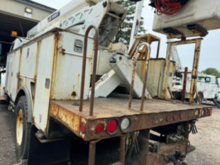 2015 Terex HRX-55 2015 Freightliner M2106 Bucket Truck