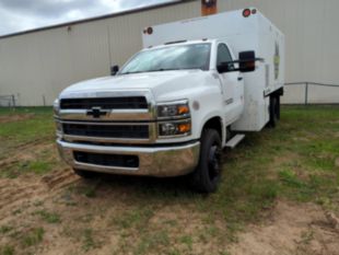 2022 Chevrolet 6500 Diesel 4x2 Arbortech 14X60 Chip Truck