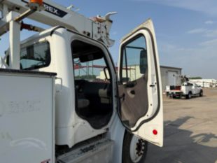 2016 Freightliner M2 Diesel 4x2 Terex Commander 4047 Digger Derrick Truck