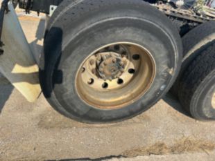 2015 Mack CXU613 Tandem Axle Day Cab