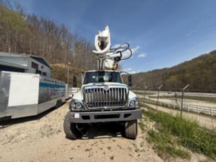 2022 Int'l HV507 6x6 Diesel Altec D3060 Digger Derrick Truck
