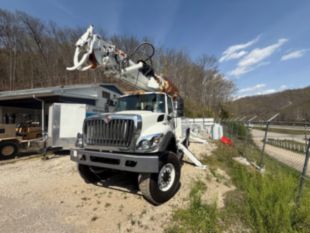 2022 Int'l HV507 6x6 Diesel Altec D3060 Digger Derrick Truck