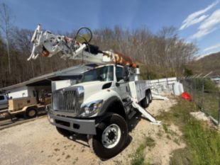 2022 Int'l HV507 6x6 Diesel Altec D3060 Digger Derrick Truck