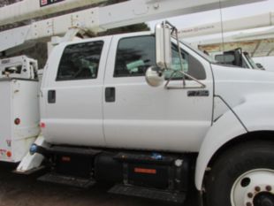 2012 Ford F750 4x2 Terex TC60 Bucket Truck