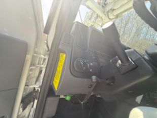 2022 Int'l HV507 6x6 Diesel Altec D3060 Digger Derrick Truck