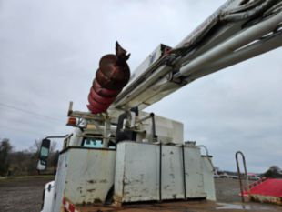 2015 Freightliner M-2 Diesel 4x4 Terex Commander 4047 Digger Derrick Truck