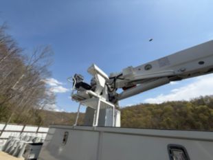 2022 Int'l HV507 6x6 Diesel Altec D3060 Digger Derrick Truck