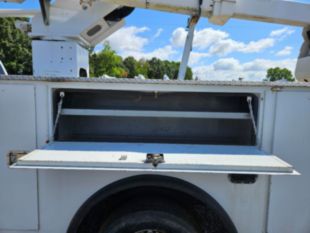 2016 Terex LT40 2016 Dodge 5500 Regular Cab Bucket Truck