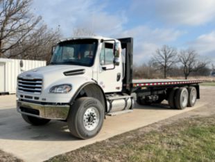 2025 Freightliner M2106 6x4 24' 3" Flatbed Truck