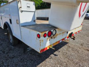 2016 Terex LT40 2016 Dodge 5500 Regular Cab Bucket Truck