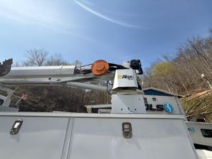 2022 Int'l HV507 6x6 Diesel Altec D3060 Digger Derrick Truck