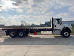 2025 Freightliner M2106 6x4 24' 3" Flatbed Truck