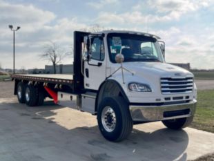 2025 Freightliner M2106 6x4 24' 3" Flatbed Truck