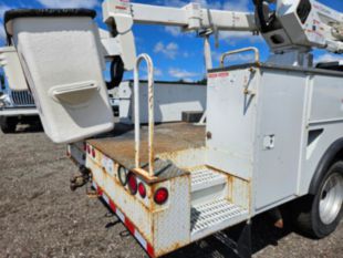 2016 Terex LT40 2016 Dodge 5500 Regular Cab Bucket Truck