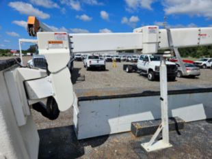 2016 Terex LT40 2016 Dodge 5500 Regular Cab Bucket Truck