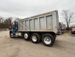 2020 Int'l HX-620 Diesel Tri-Axle Dump Truck