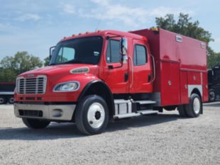2013 Freightliner M2106 4x2 Knapheide Enclosed Body Service Truck