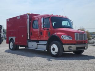 2013 Freightliner M2106 4x2 Knapheide Enclosed Body Service Truck