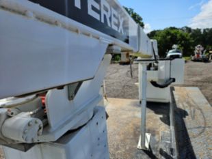 2016 Terex LT40 2016 Dodge 5500 Regular Cab Bucket Truck