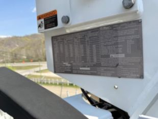 2022 Int'l HV507 6x6 Diesel Altec D3060 Digger Derrick Truck
