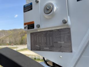 2022 Int'l HV507 6x6 Diesel Altec D3060 Digger Derrick Truck