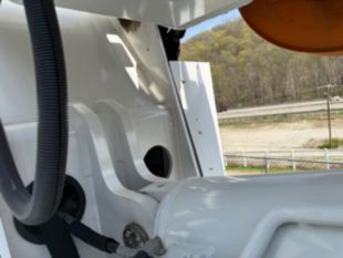 2022 Int'l HV507 6x6 Diesel Altec D3060 Digger Derrick Truck