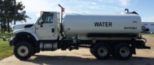 2015 International 7500 6x6 Load King 4000 Gallon Water Truck