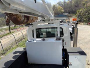 2022 Int'l HV507 6x6 Diesel Altec D3060 Digger Derrick Truck