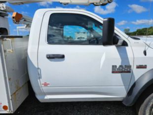 2016 Terex LT40 2016 Dodge 5500 Regular Cab Bucket Truck