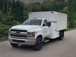 2023 Chevrolet 6500 4x2 14' Load King Chip Truck