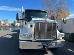 2023 Peterbilt 567 Tri-Axle Roll-Off Truck