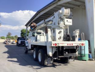 2012 International 7400 6x6 Terex Utilities Commander 6060 Digger Derrick