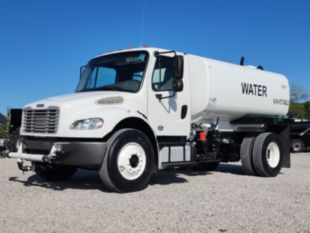 2016 Freightliner M2106 4x2 Load King 2500 Gallon Water Truck