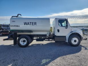 2016 Freightliner M2106 4x2 Load King 2500 Gallon Water Truck