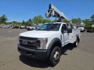 2019 Ford F-450 Gas Powered 4x2 Versalift SST-36-NE Bucket Truck