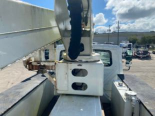 2004 Single Terex TL50 Bucket Truck