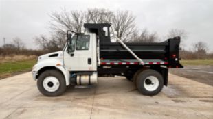 2019 International 4300 4x2 Load King 10 Ft. Dump Truck