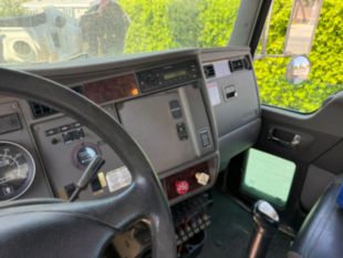 2010 Kenworth T-300 Lift-All LAN/HD-75-2F Bucket Truck