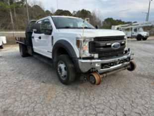 2018 Ford Crew Cab F-550 Diesel 4x4 "Rail Gear Equipped" Flatbed Truck